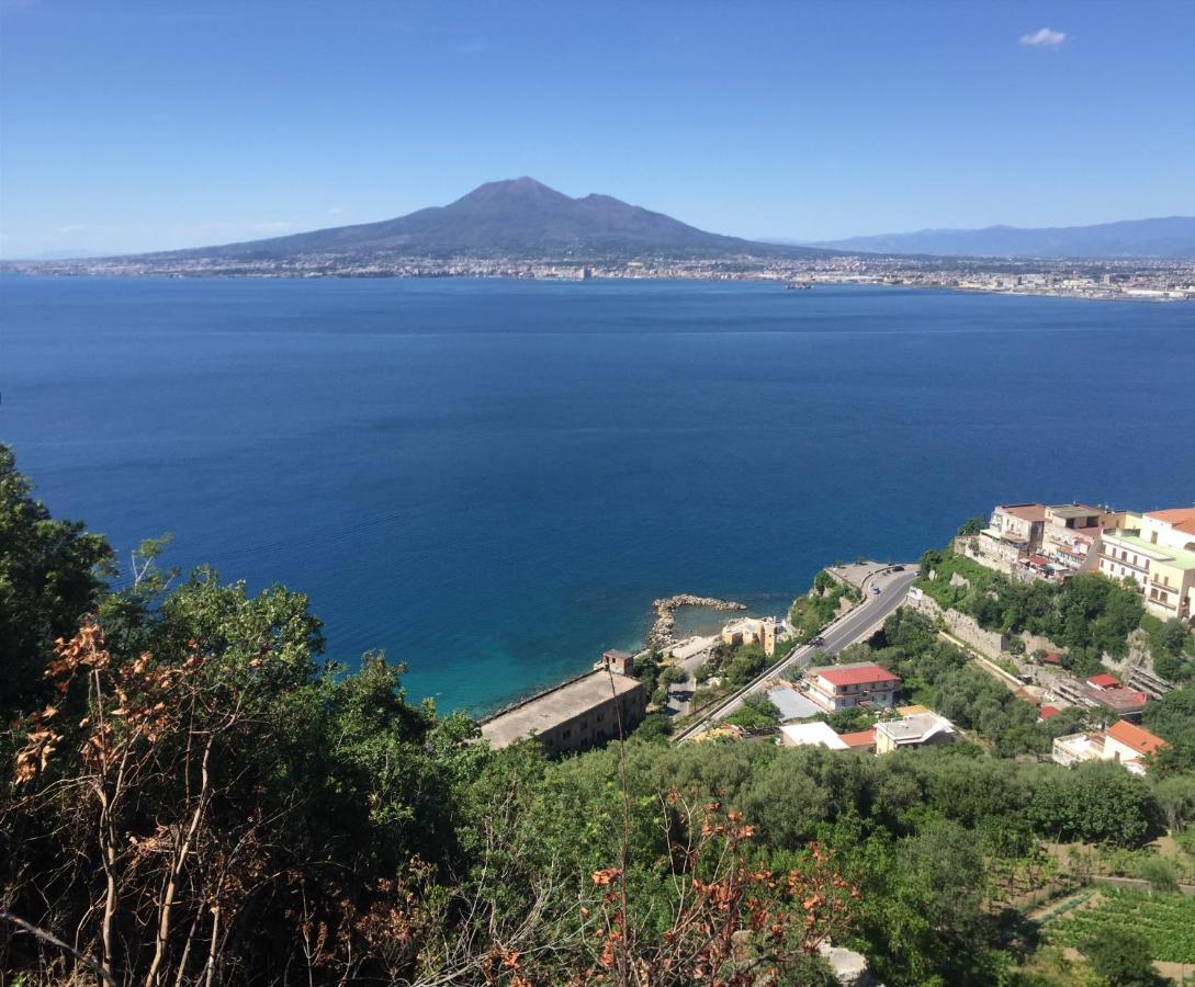 A Plane In The Sky Castellammare di Stabia Exterior foto