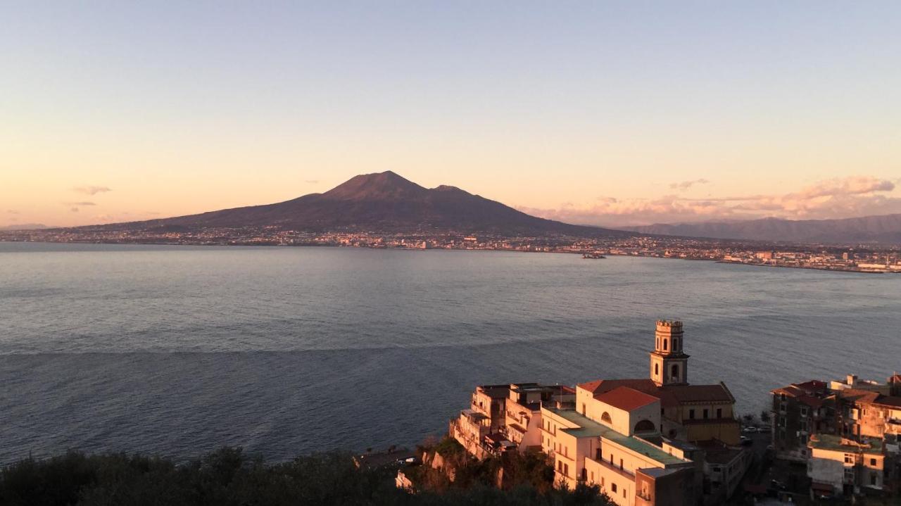 A Plane In The Sky Castellammare di Stabia Exterior foto